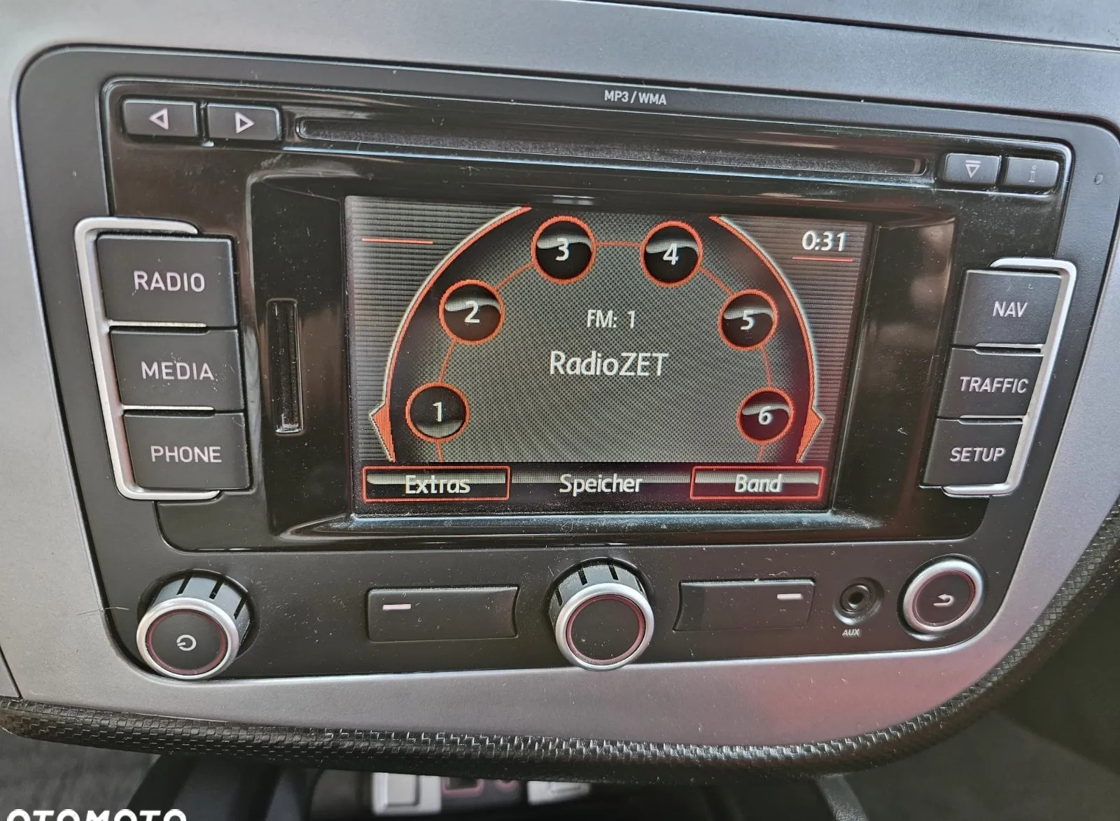 Seat Leon cena 27900 przebieg: 74876, rok produkcji 2011 z Kleczew małe 781